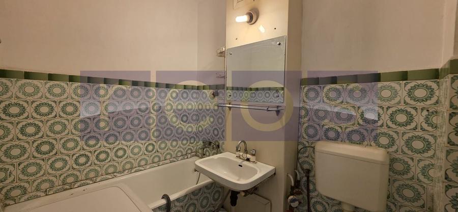 Apartament cu 3 camere decomandat în Dristor