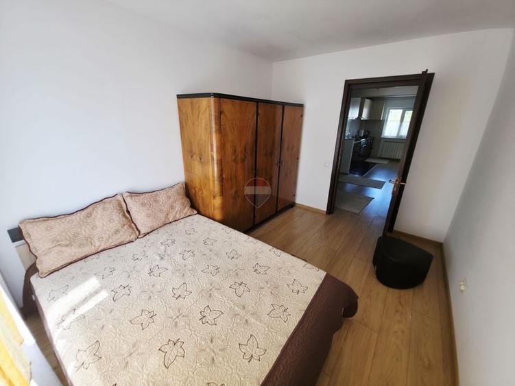 Apartament cu 3 camere decomandat, mobilat în Central