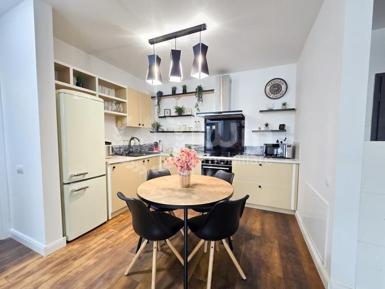 Apartament cu 2 camere semidecomandat, mobilat în Zorilor