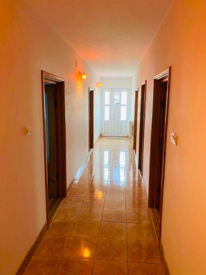 Casă individuală cu 4 camere cu Teren 412 Mp în Central
