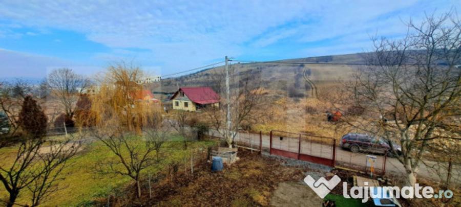 Casă cu 2 camere cu Teren 1000 Mp în Dezmir
