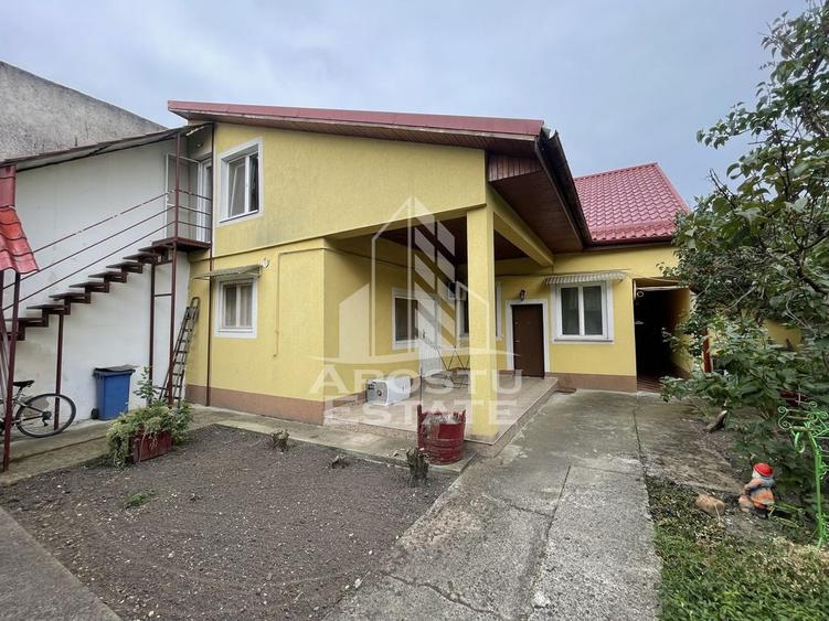 Casă cu 5 camere cu Teren 987 Mp în Gării