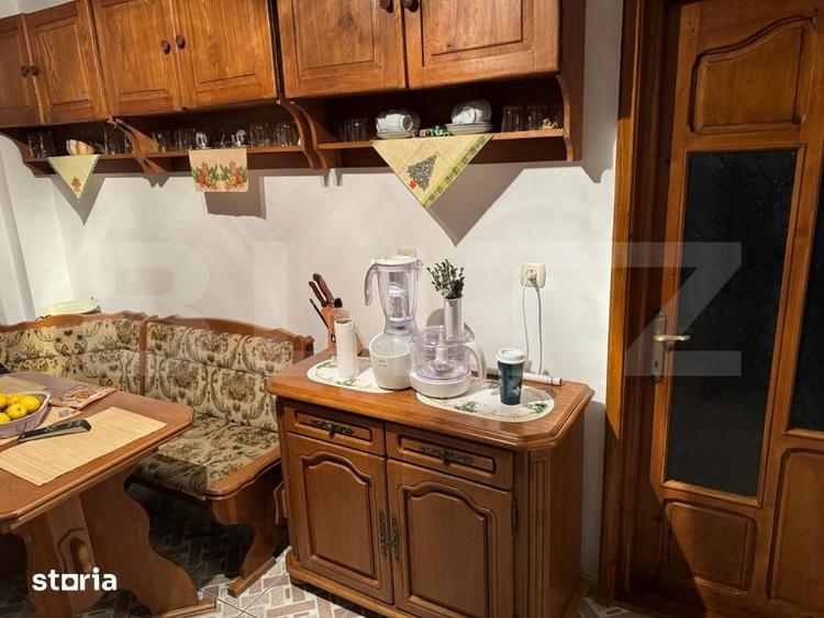 Apartament cu 3 camere decomandat în Șcheia
