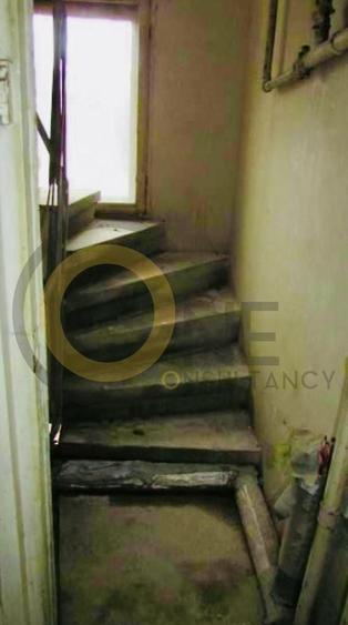 Apartament cu 3 camere semidecomandat în Capitale