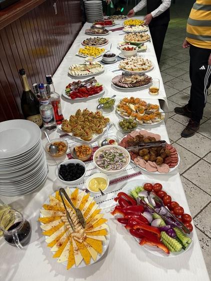 Casă cu 4 camere în Trăisteni