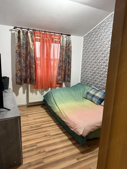 Proprietar inchiriez | Apartament 2 camere | Calea Lipovei langa Thalia | la mansarda - 1