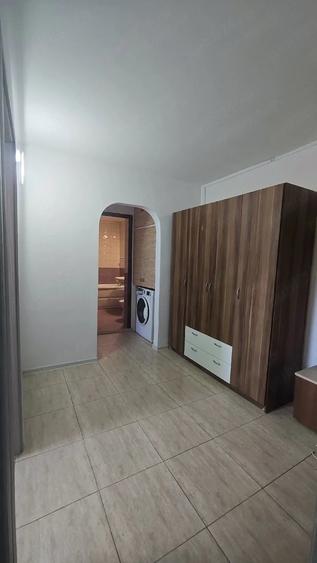 inchiriez apartament 2 camere - 3