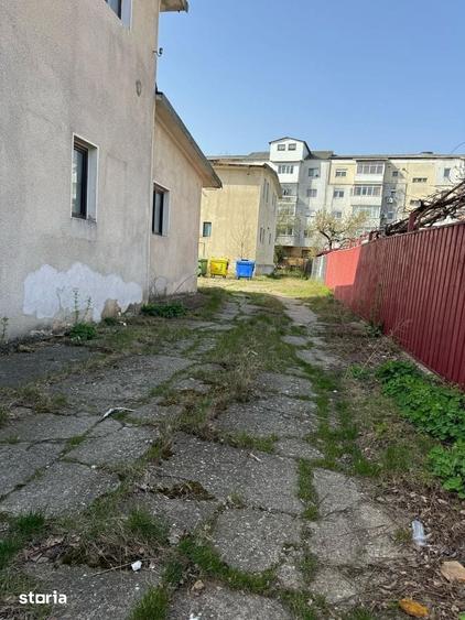 Spațiu comercial, de 1,680 mp, în Central