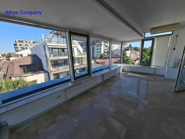Casă cu 5 camere cu Teren 200 Mp în 1 Mai