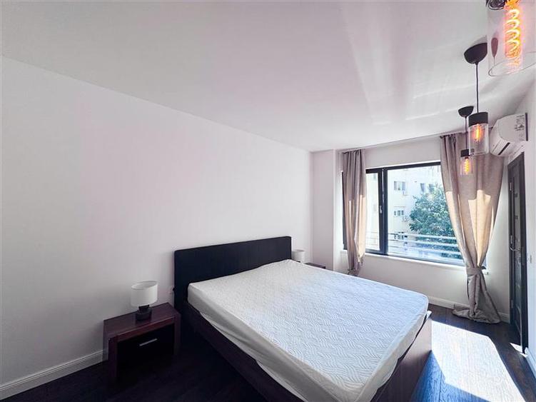 Apartament cu 3 camere semidecomandat, mobilat în Herăstrău