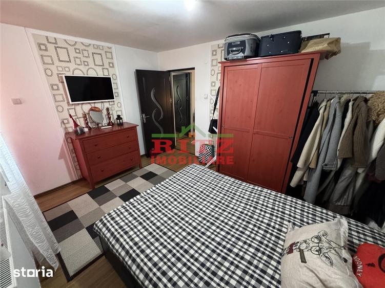 Casă cu 6 camere cu Teren 601 Mp în Central