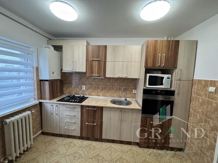 Apartament cu 4 camere decomandat, mobilat în Mănăștur