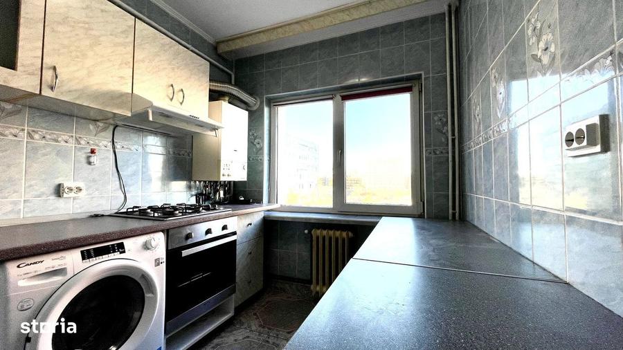 Apartament cu 2 camere decomandat în Palat