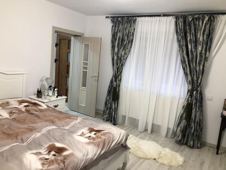 Casă individuală cu 2 camere cu Canalizare în Ultracentral