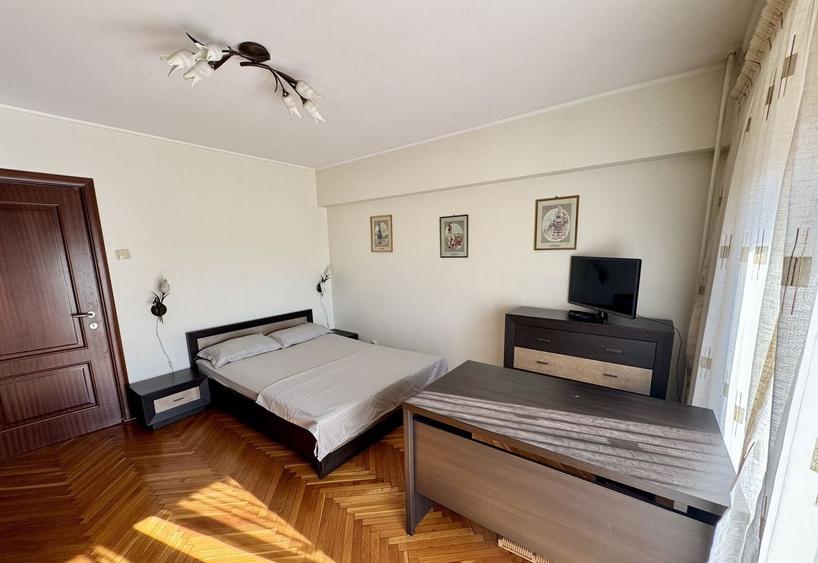 Apartament cu 2 camere, mobilat în Centrul Civic