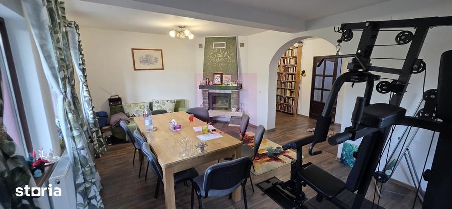 Vila 6 camere de vanzare in Banesti - 5