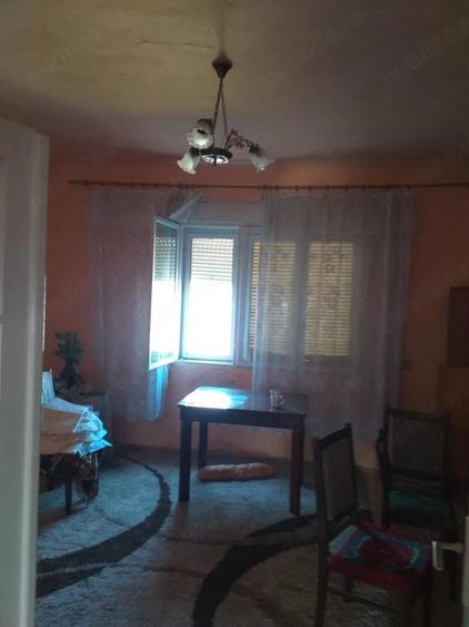 Casă cu 2 camere cu Teren 747 Mp în Central