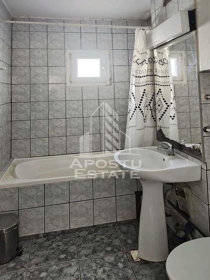 Apartament cu 2 camere semidecomandat, mobilat în Micălaca