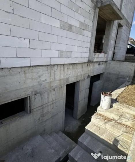 Casă cu 4 camere cu Teren 550 Mp în Chinteni