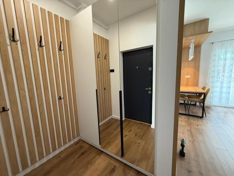 Apartament cu 2 camere semidecomandat, mobilat în Baciu