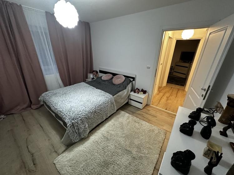 Apartament cu 3 camere decomandat, mobilat în Kogălniceanu