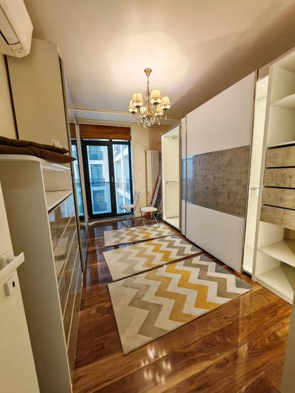 Apartament cu 3 camere decomandat, mobilat în Aviației