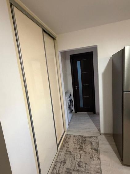 Apartament cu 2 camere decomandat în Trocadero