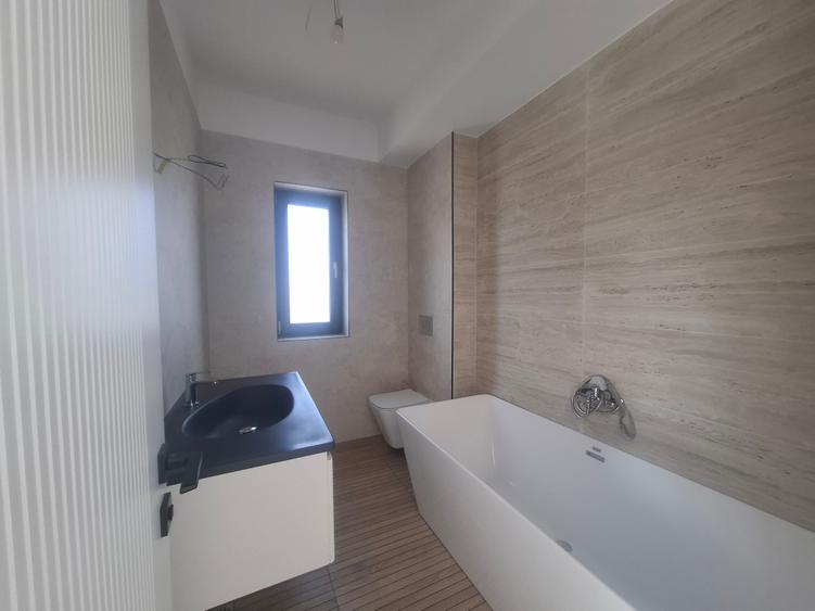 Casă individuală cu 4 camere cu Canalizare în Bragadiru