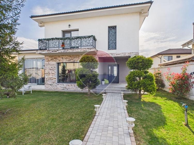 Casă individuală cu 5 camere cu Teren 500 Mp în Corbeanca