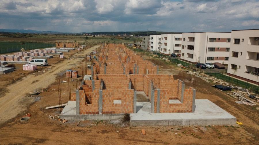 Casă individuală cu 3 camere cu Canalizare în Exterior Nord