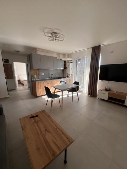 Apartament cu 2 camere în Apărătorii Patriei
