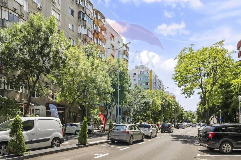 Apartament cu 4 camere decomandat în Sebastian