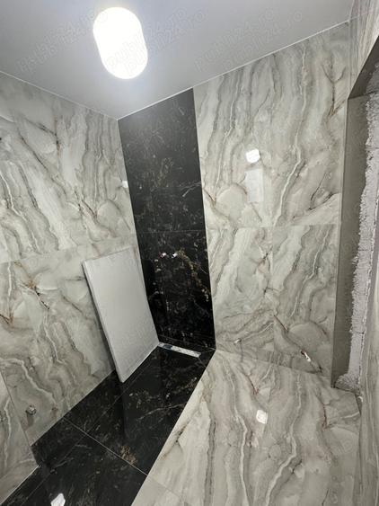 Casă cu 5 camere cu Teren 404 Mp în Km 5