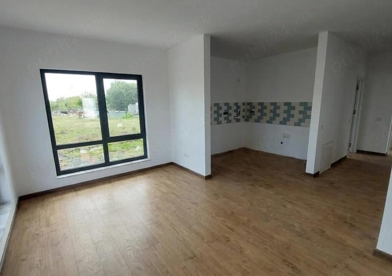 Casă cu 4 camere cu Teren 500 Mp în Samurcași