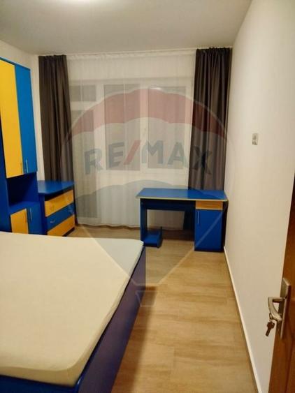 Apartament cu 2 camere decomandat, mobilat în Vest