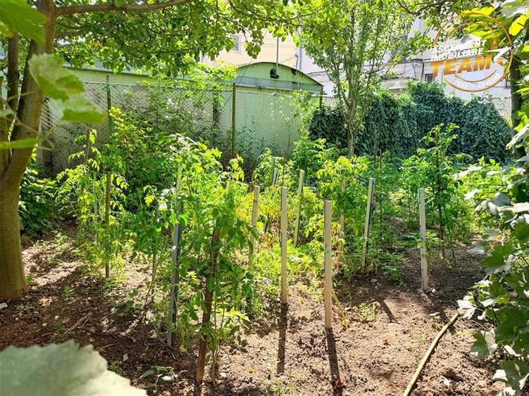 Casă individuală cu 3 camere cu Canalizare în Simeria