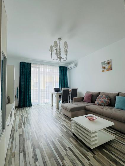 Apartament cu 2 camere decomandat în Soarelui