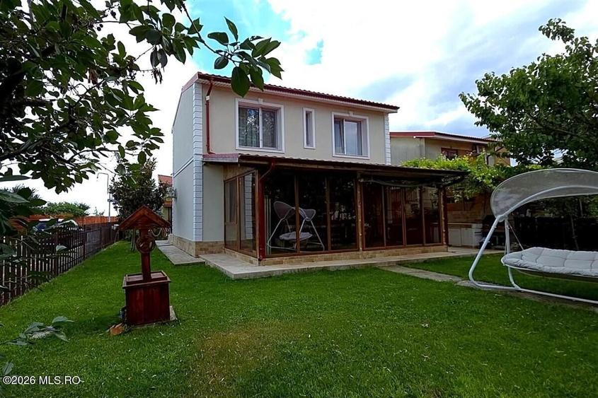 Casă individuală cu 4 camere cu Canalizare în Cumpăna