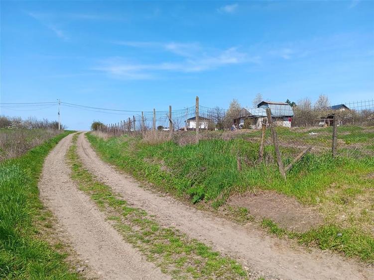 Teren Construcții intravilan de 500 mp, în Vorovești