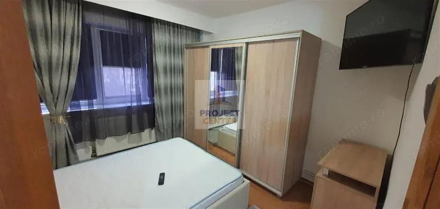 Apartament cu 3 camere decomandat în Ultracentral