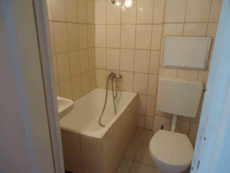 Garsonieră decomandată în Gara de Nord