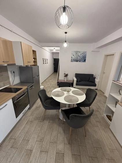 Apartament cu 2 camere decomandat în Dumbrăvița