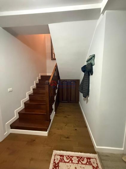 Casă cu 3 camere decomandat cu Canalizare în Cumpăna