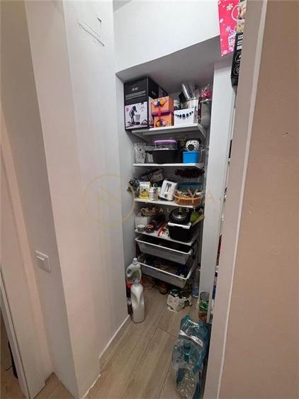 Apartament cu 4 camere decomandat, mobilat în Lujerului