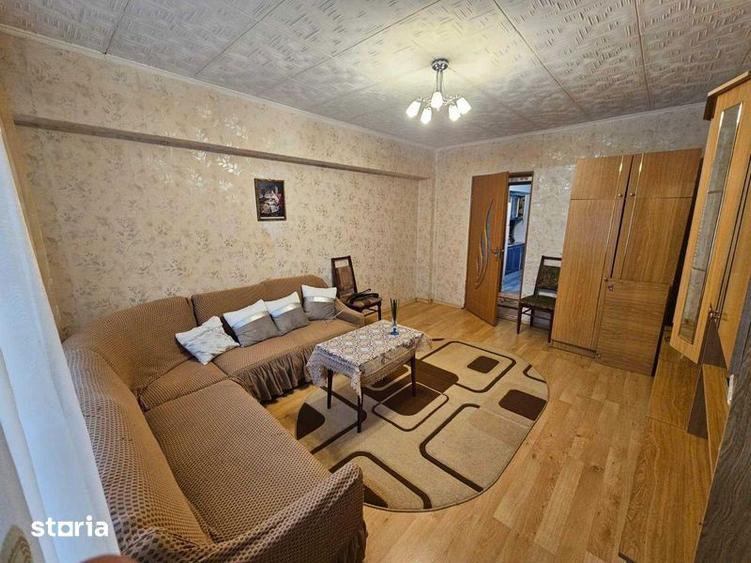 Apartament cu 3 camere în 2 Moldoveni