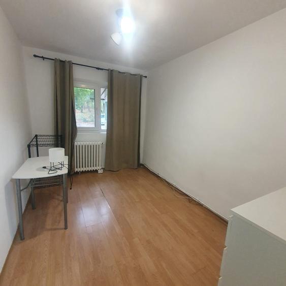 Apartament cu 3 camere decomandat în Tătărași