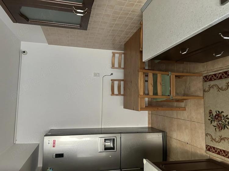 Apartament cu 3 camere decomandat, mobilat în Central