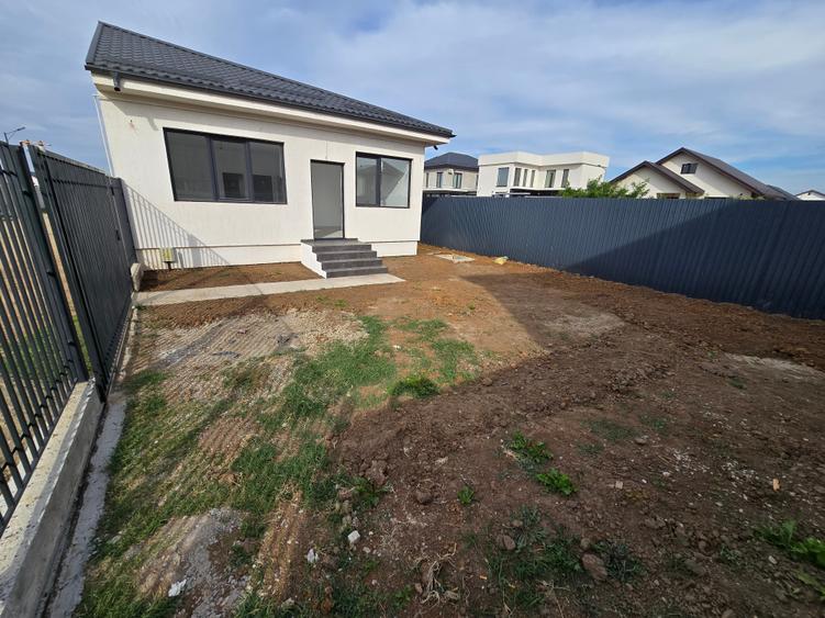 Casă cu 3 camere cu Teren 250 Mp în Pantelimon
