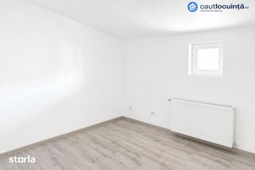 Casă cu 8 camere cu Teren 162 Mp în Dobroești