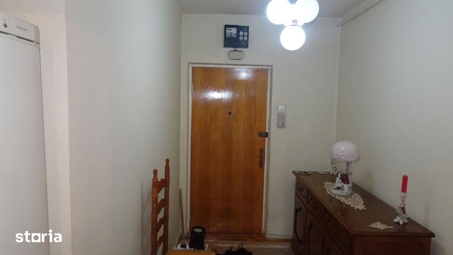 Apartament cu 2 camere în Titu Maiorescu